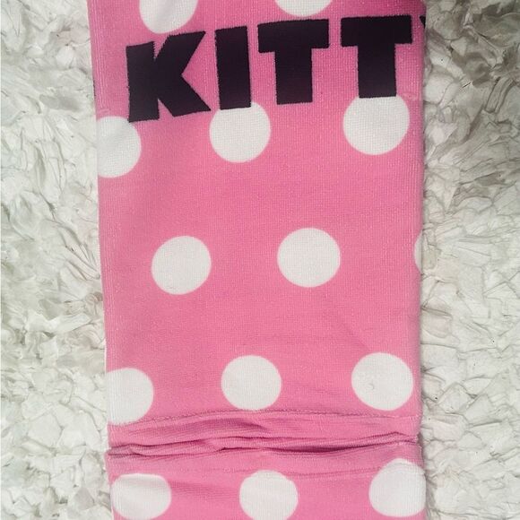 Hello kitty towel - Picture 2 of 3